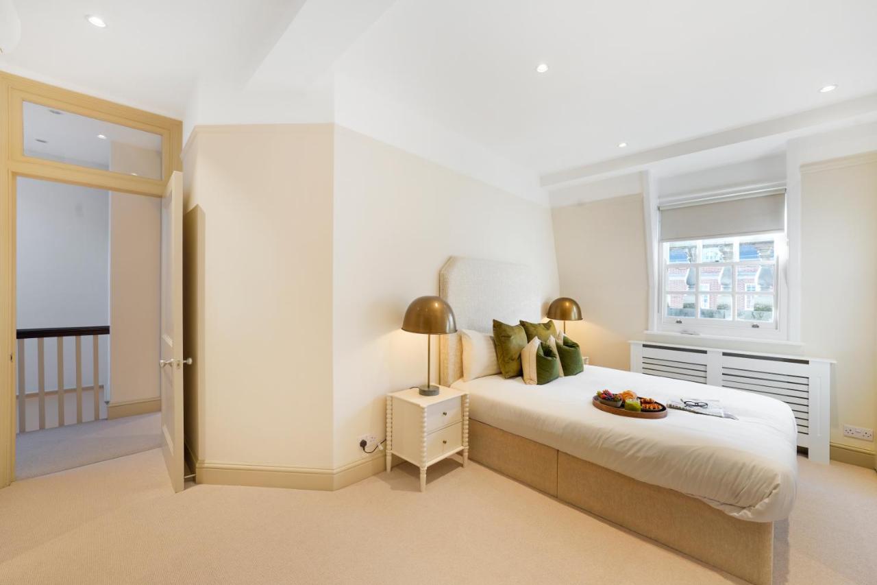 Spacious And Modern 4 Beds Home In Kensington ลอนดอน ภายนอก รูปภาพ