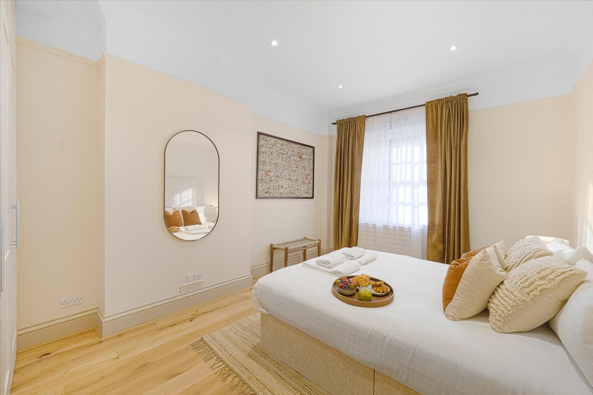 Spacious And Modern 4 Beds Home In Kensington ลอนดอน ภายนอก รูปภาพ